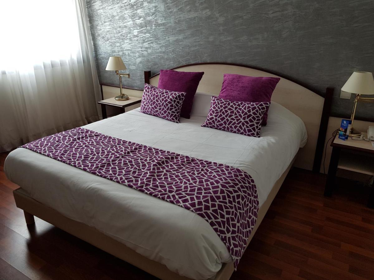 Hotel Ariane Istres Exterior foto