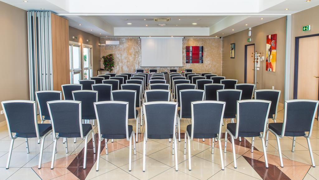 Hotel Ariane Istres Exterior foto