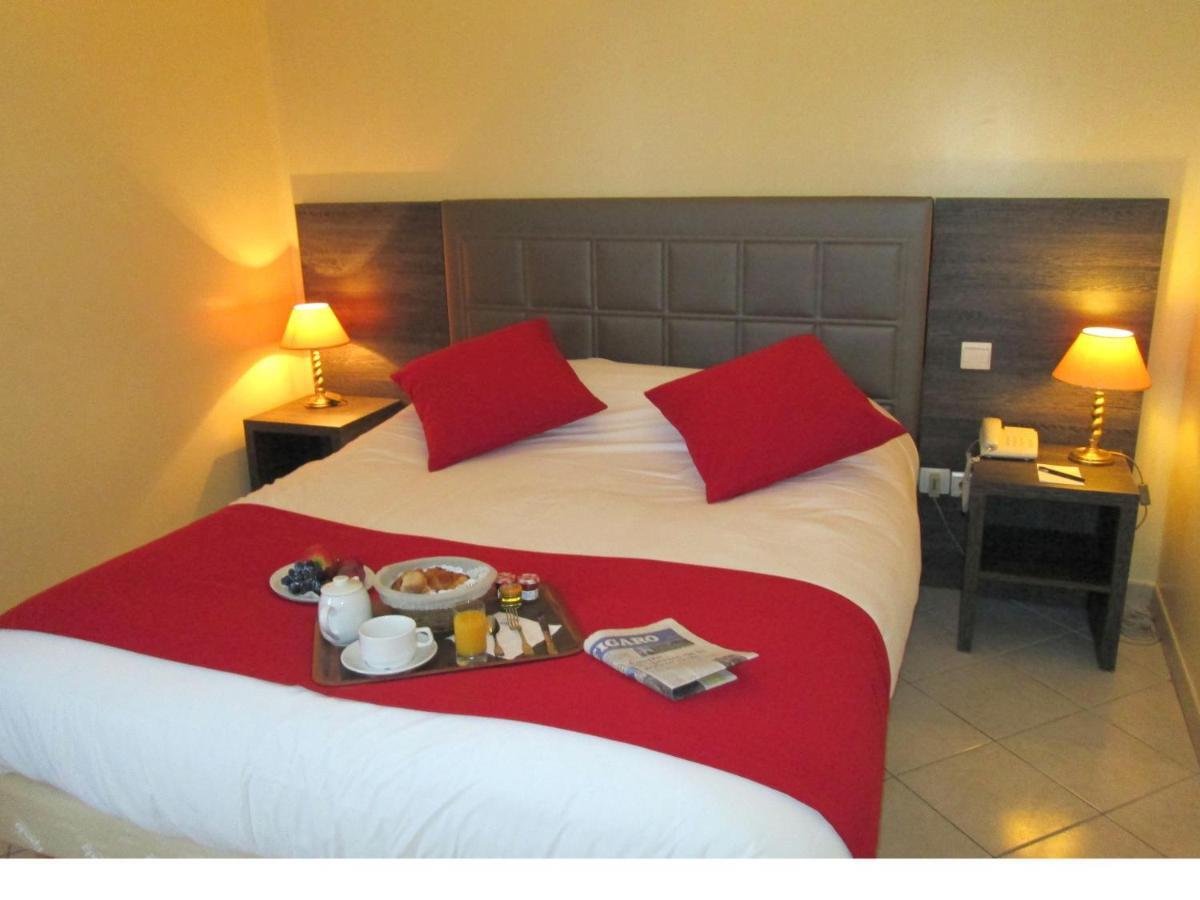 Hotel Ariane Istres Habitación foto